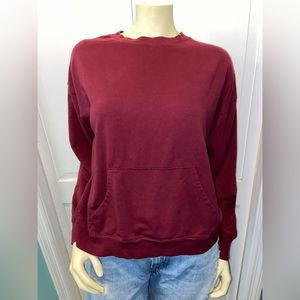 Ambiance Burgundy Maroon Pullover Sweatshirt w/front pocket, women’s medium, EUC